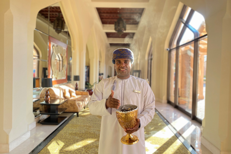 Hotel-Jobs_06_Shangri-La-Al-Husn-Muscat_Frankincense-Sommelier